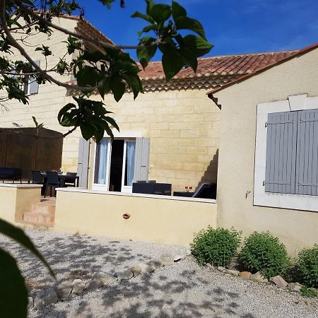 Le Mas Saint Jean Mezoargues Bagian luar foto